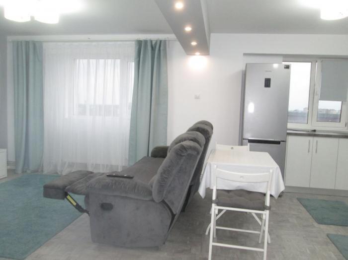 Apartament Sarra Tergovistye Kültér fotó
