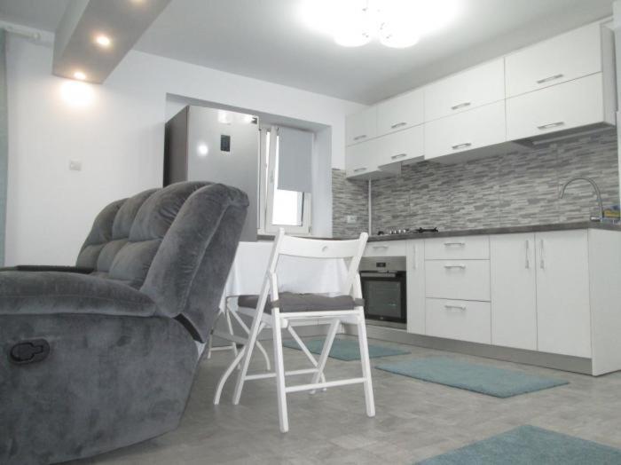 Apartament Sarra Tergovistye Kültér fotó